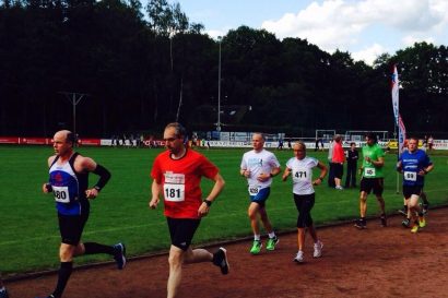 Johannes Lauf Lette 2015 - erste Runde um den Sportplatz